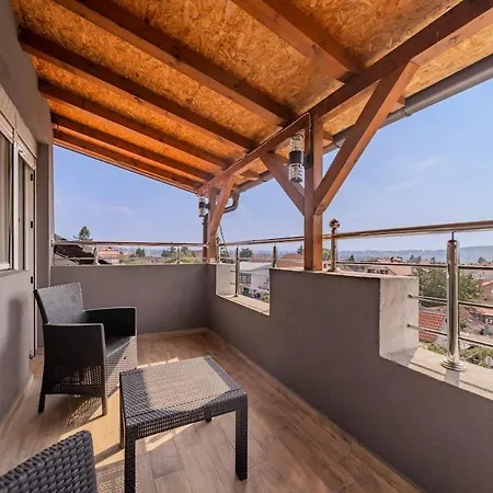 Forty One Luxury Apartman *